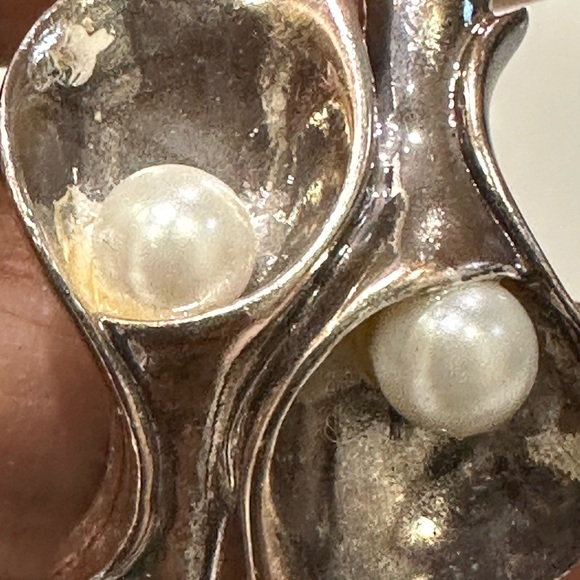 CALLA LILY BRACELET & EARRING GIFT SET - Picture 14 of 16